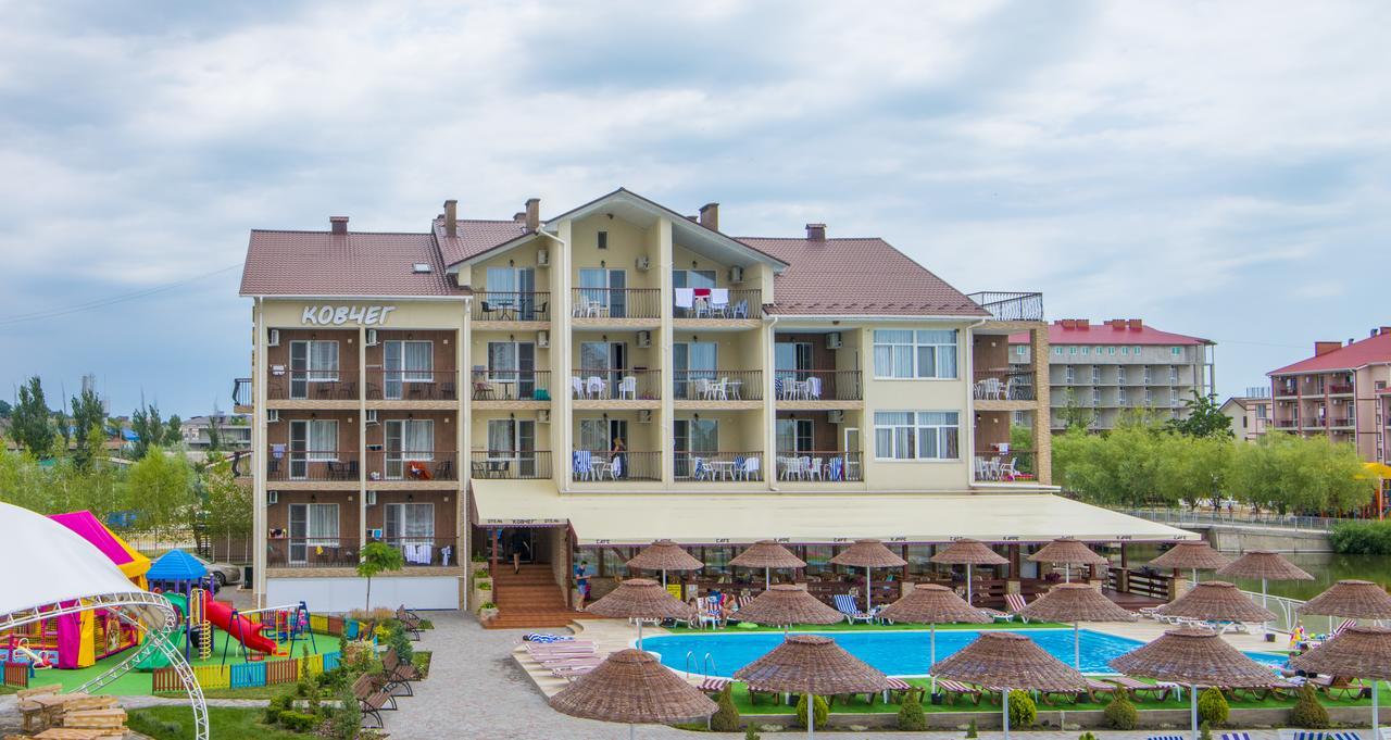 Kovcheg Hotel Zatoka Exterior photo