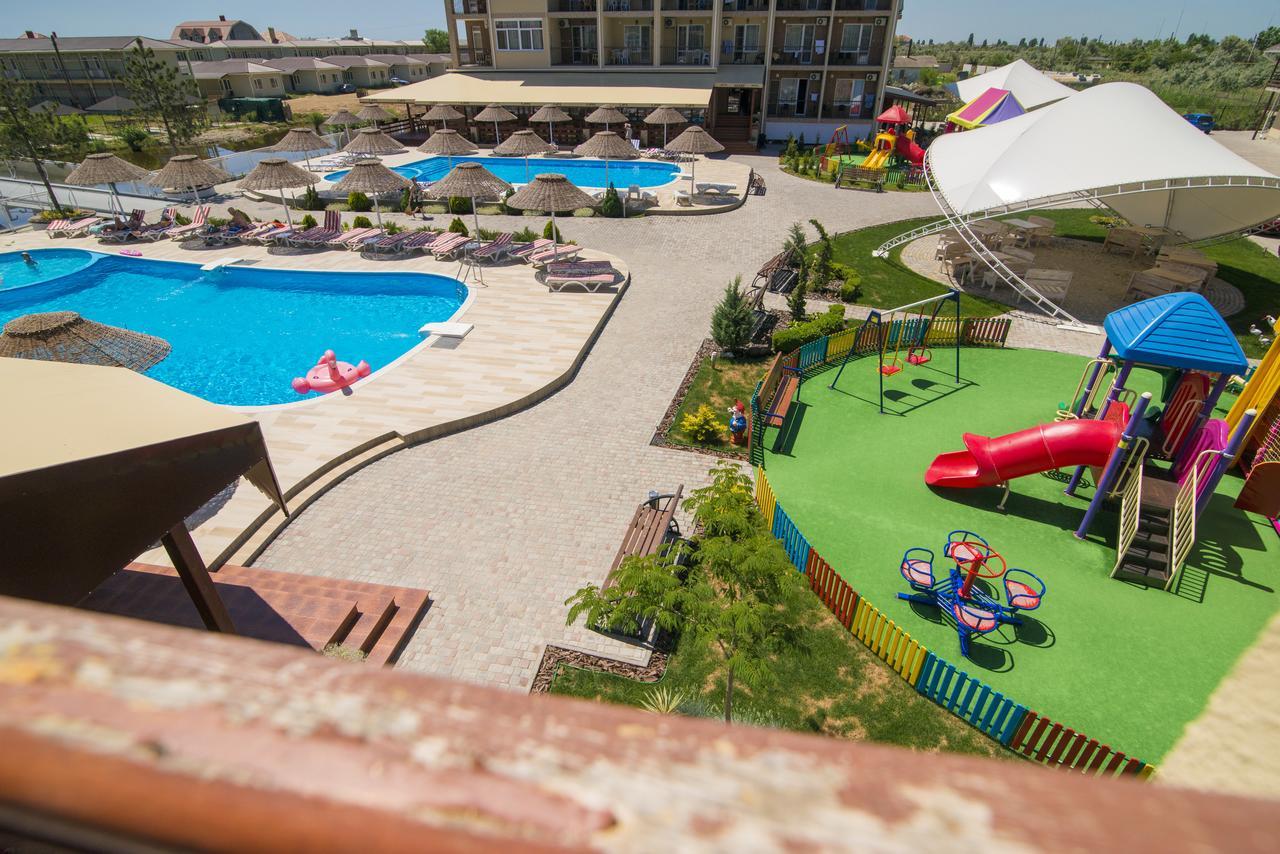Kovcheg Hotel Zatoka Exterior photo